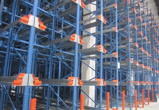 Custom Industrial Shuttle Storage System met hoge dichtheid stalen balk / stalen klinkers