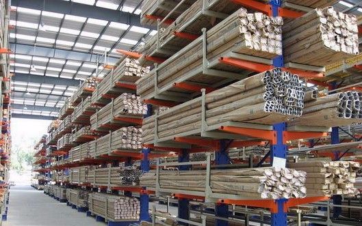 Staal Q235 Verstelbare kantileverrekken voor industriële opslag in magazijnen