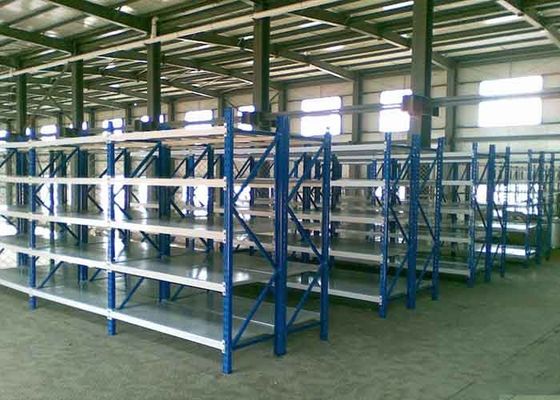 Warehouse Steel Medium Duty Storage Rack met rechtopstaand frame en balken OEM service