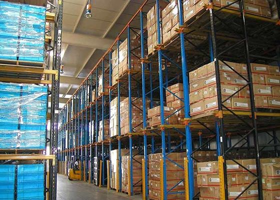 5000 mm High Volume Drive in Pallet Racking koudgewalst voor magazijn