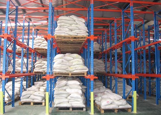 Stalen verstelbare aandrijving in stalen magazijnschaal rek pallet rek 4000 kg/niveau