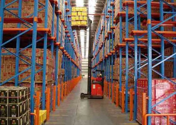 Gecustomiseerde koudgewalste aandrijving in palletrekken voor industriële opslag