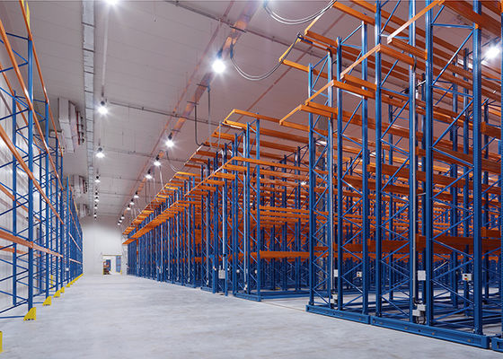 Stalen aandrijving voor zware palletrekken