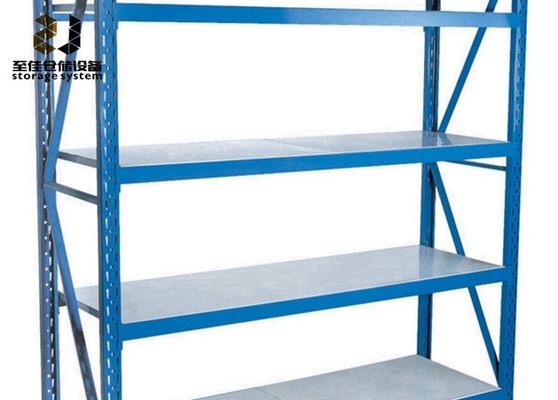 Maximaal 4500 kg per niveau geassembleerde of gelaste palletreksystemen voor magazijnen