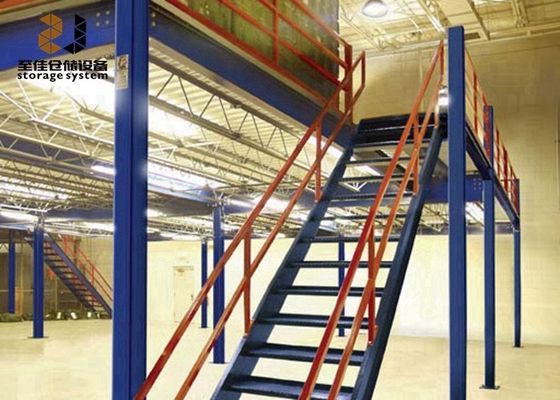 Boltloze / Rivet-rekken Max 6000mm rechtop voor magazijngebruik Mezzanine-dek