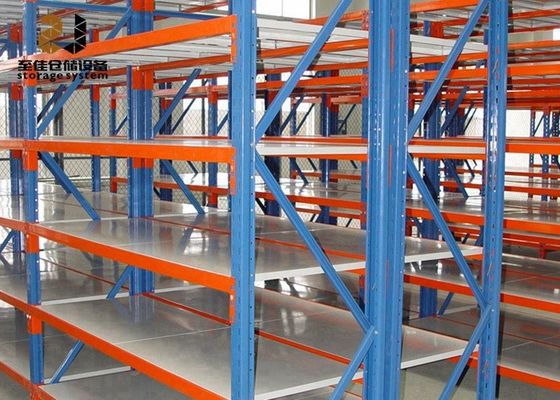 Opstaande palletrekken voor corrosiebescherming op meerdere niveaus