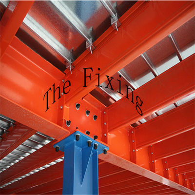 Heavy Duty 3m Industrieel verstelbaar stalen pallet Mezzanine vloerpoeder bedekt